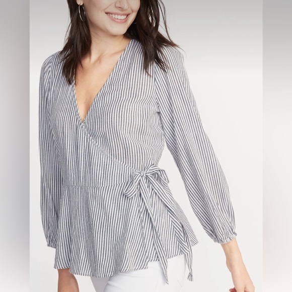 Old Navy striped peplum wrap top - Picture 6 of 6